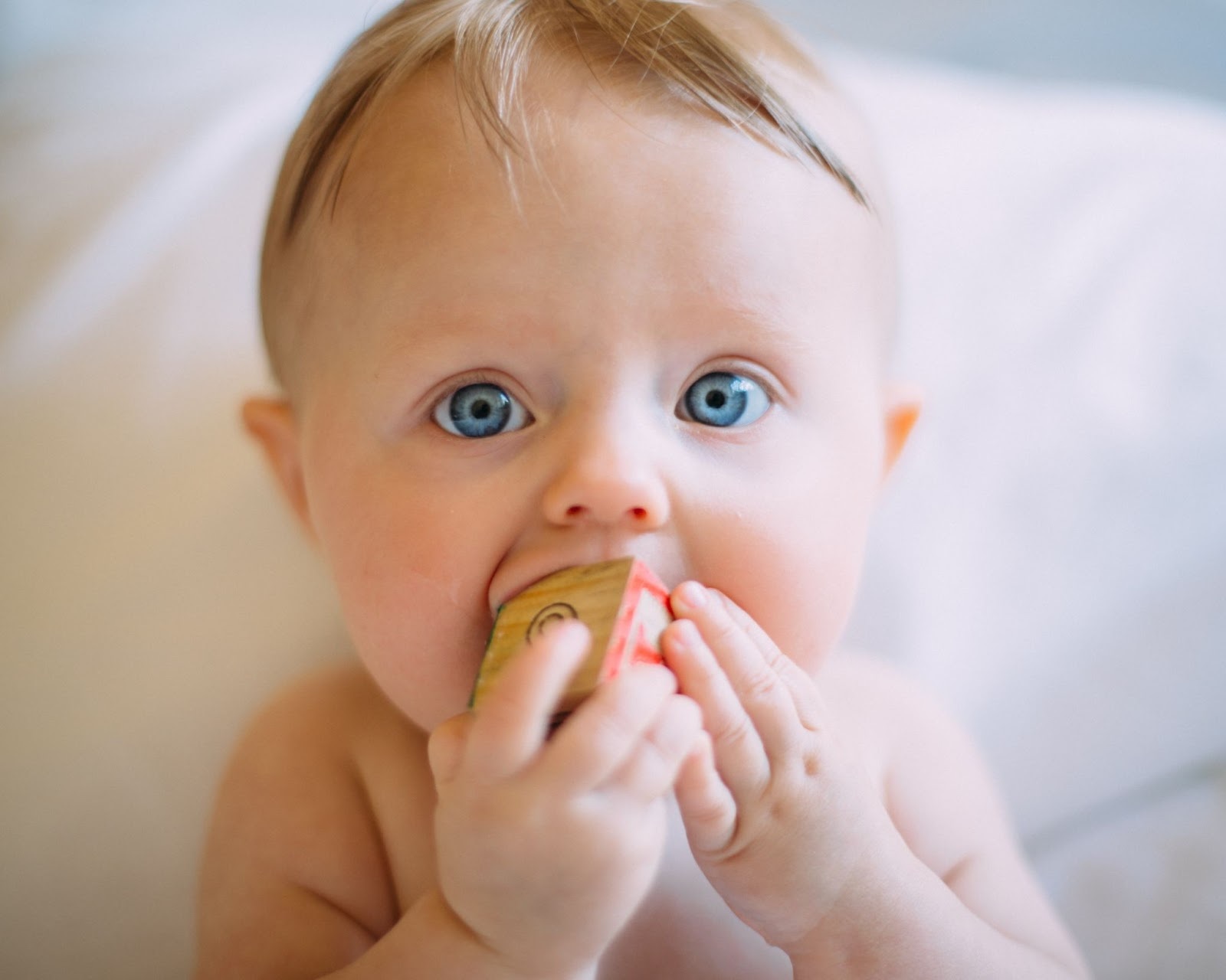 what are the signs of teething in babies